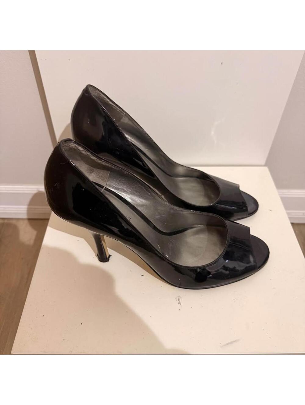 Nine West Patent Leather Peep Toe‎ Heels Women's 7.5